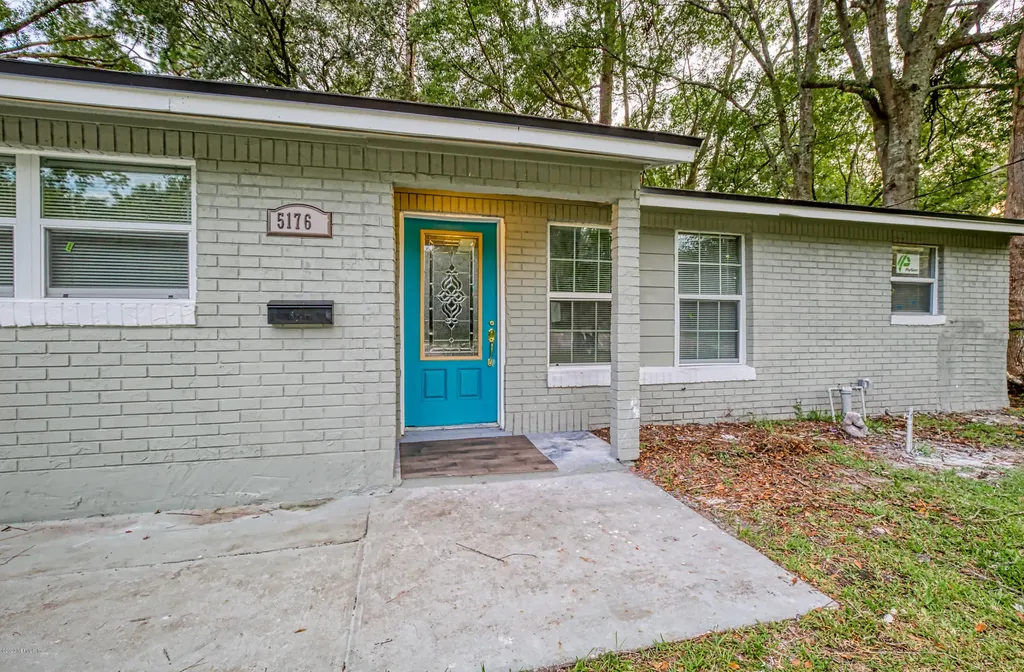 5176 Moncrief Road W Jacksonville FL 32209