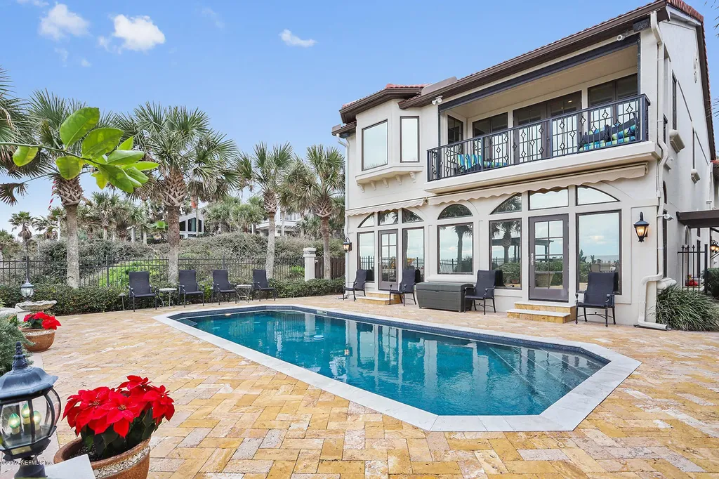 2093 Beach Avenue Atlantic Beach FL 32233