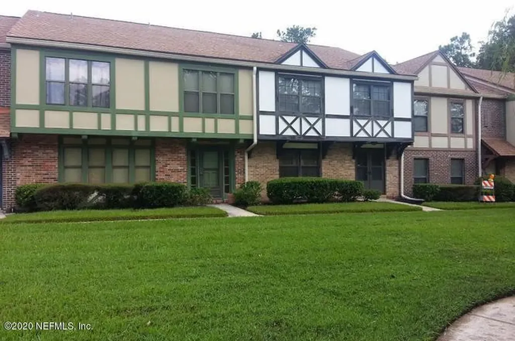 8210 Kensington Square Jacksonville FL 32217