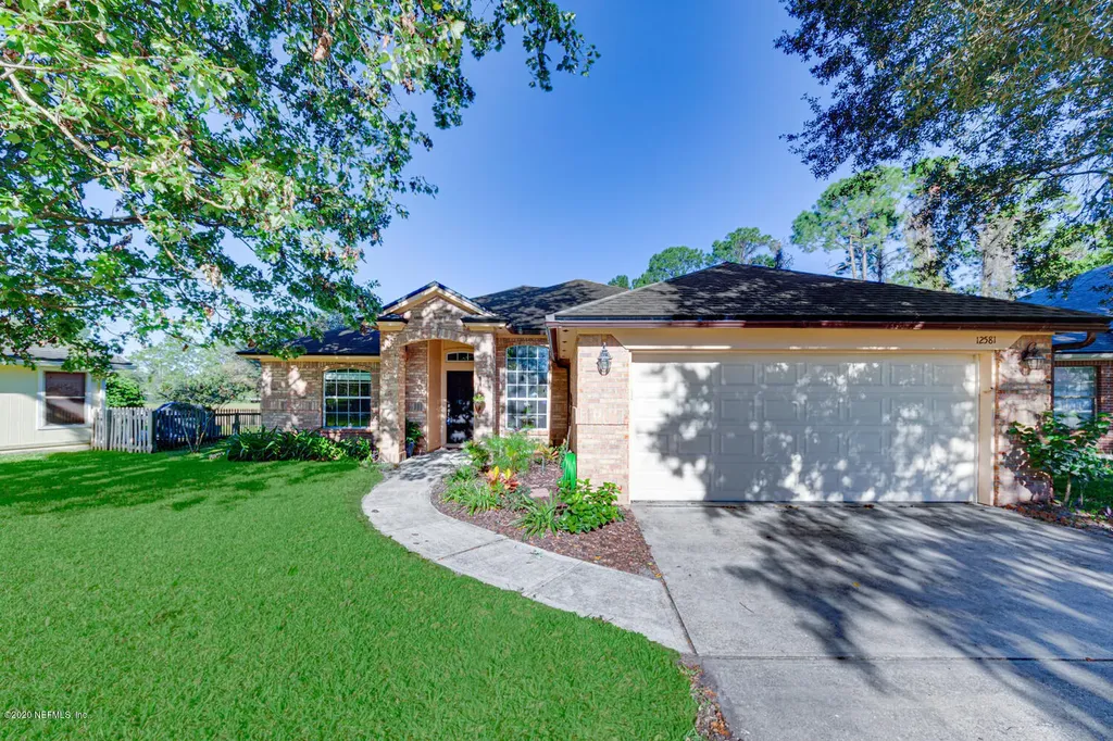 12581 Ashglen Drive N Jacksonville FL 32224