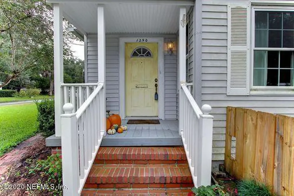 1290 Menna Street Jacksonville FL 32205