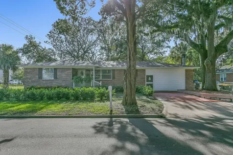 8141 Hawthorne Street Jacksonville FL 32208