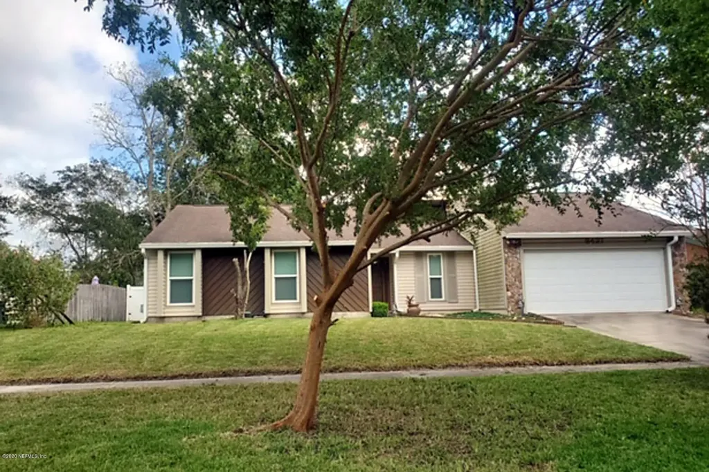 8421 Rampart Road Jacksonville FL 32244