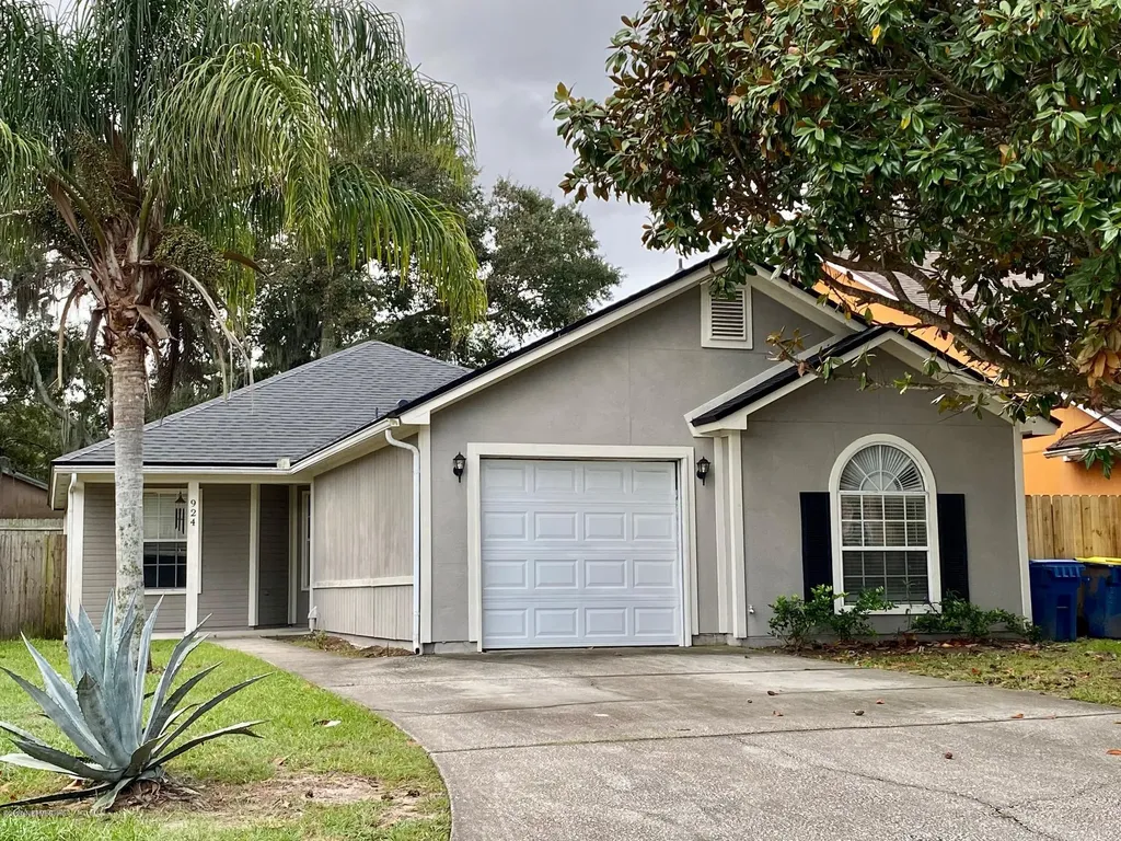 924 Majestic Cypress Drive N Jacksonville FL 32233