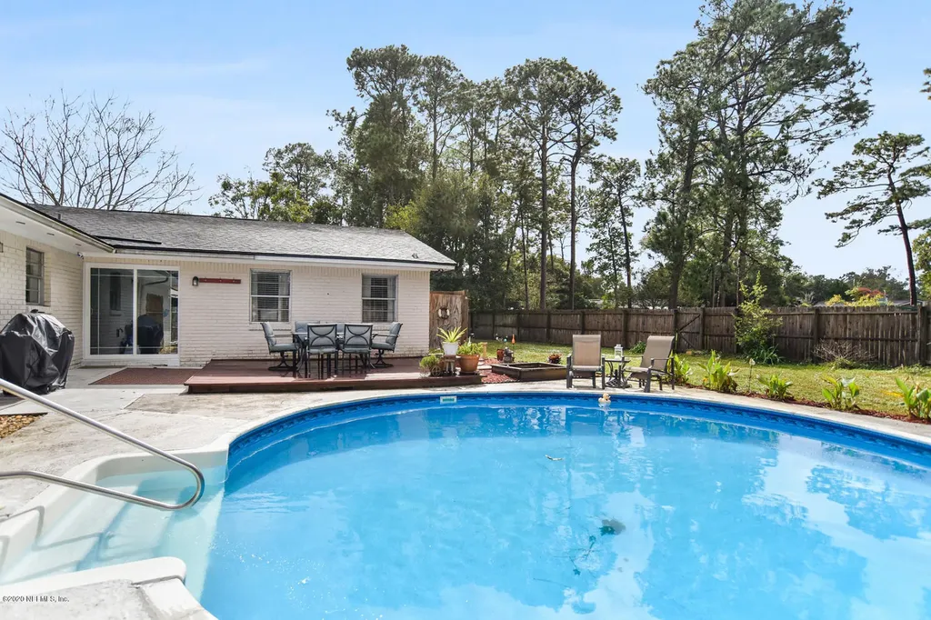 4936 Pine Cone Court Jacksonville FL 32210