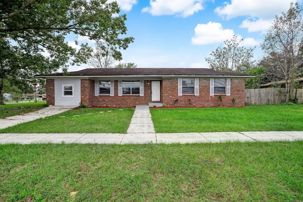 8704 Country Creek Boulevard Jacksonville FL 32221