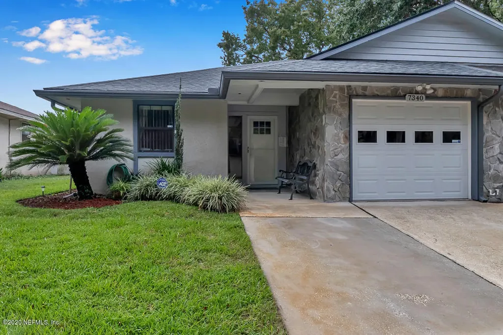 7340 Colony Cove Lane Jacksonville FL 32277