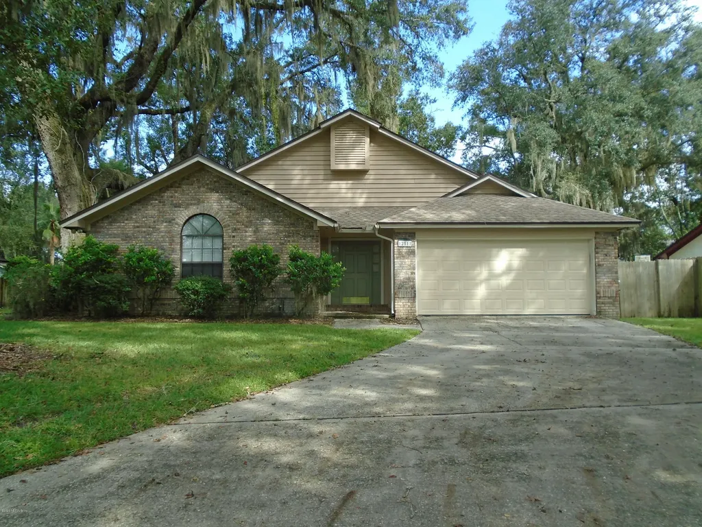 12511 Gentle Knoll Drive E Jacksonville FL 32258