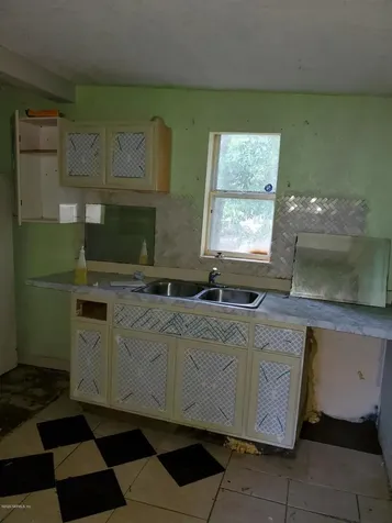 1981 Ella Street Jacksonville FL 32209