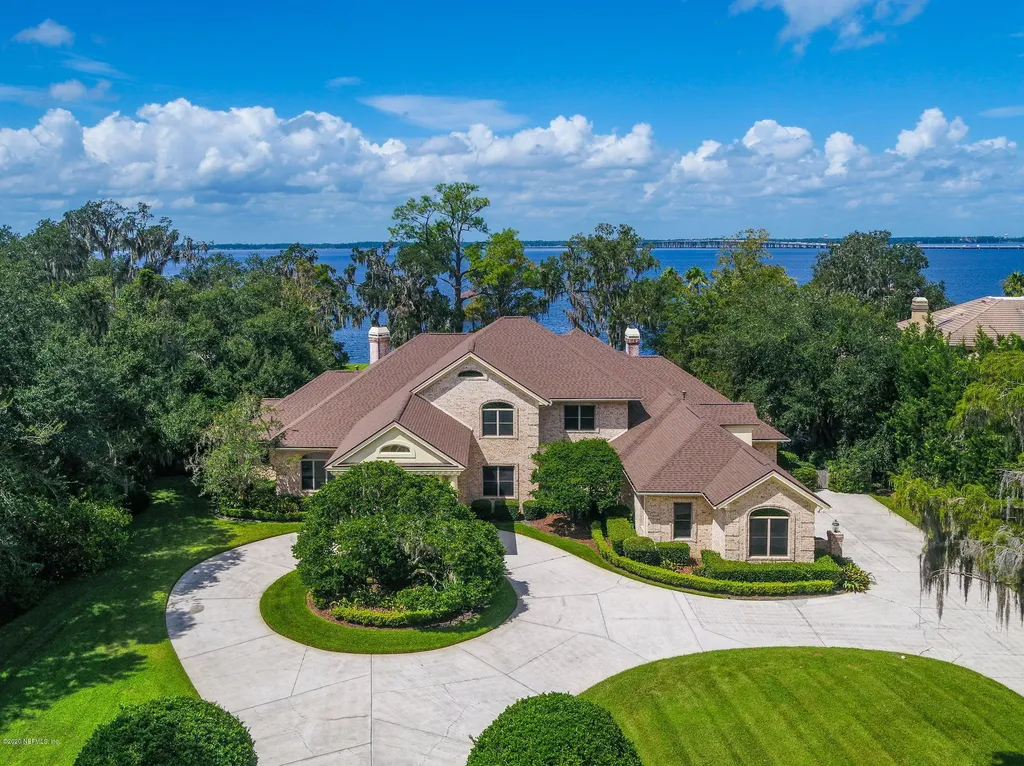 11032 Riverport Drive W Jacksonville FL 32223