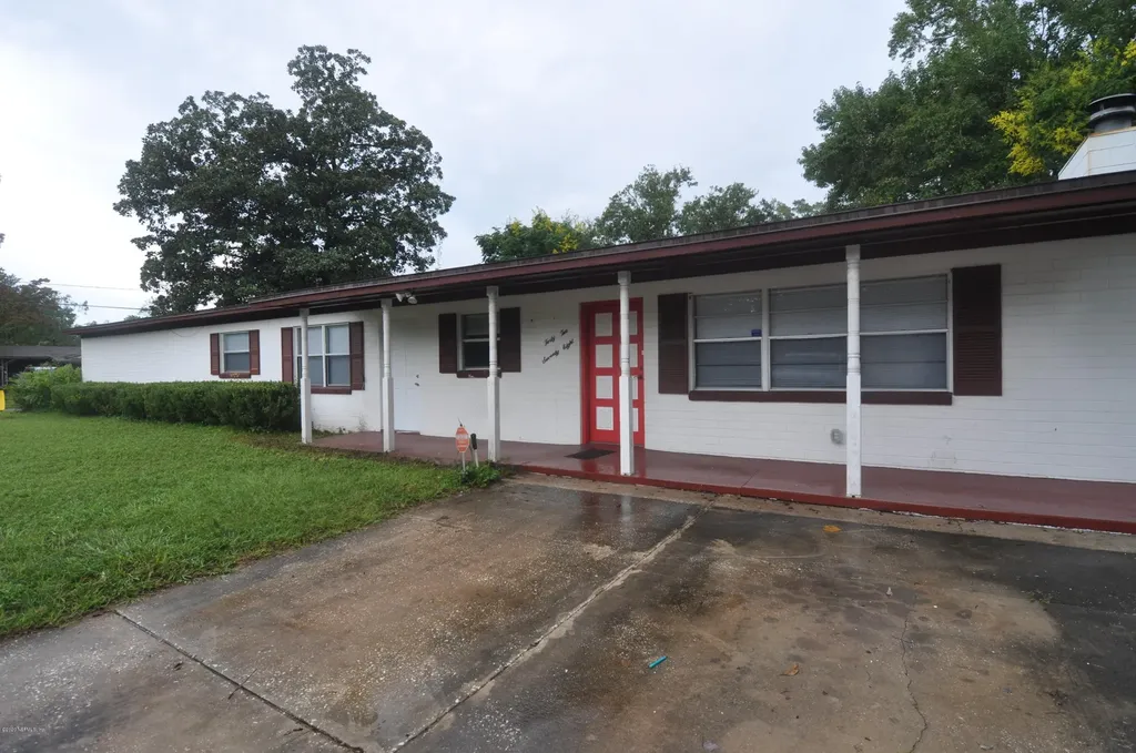 4278 Sharbeth Drive E Jacksonville FL 32210