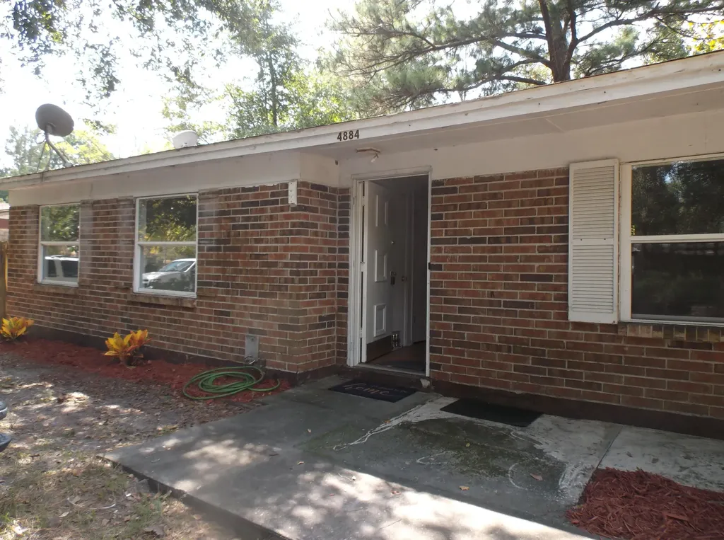4884 Strato Place Jacksonville FL 32210