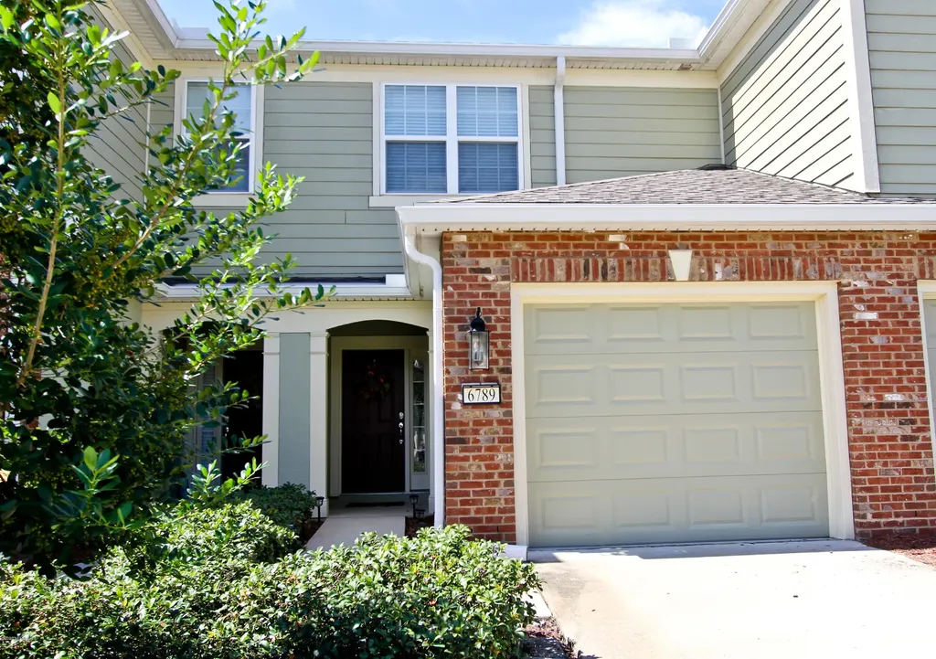 6789 Roundleaf Drive Jacksonville FL 32258