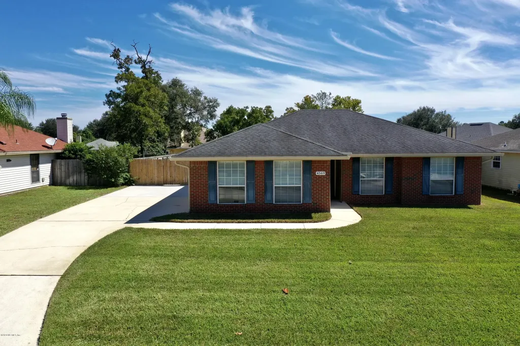 4569 Shaky Leaf Lane N Jacksonville FL 32224