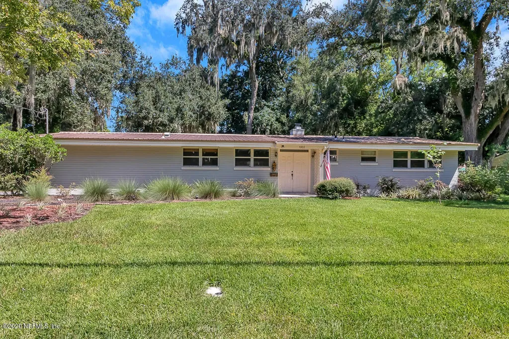 4303 Water Oak Lane Jacksonville FL 32210
