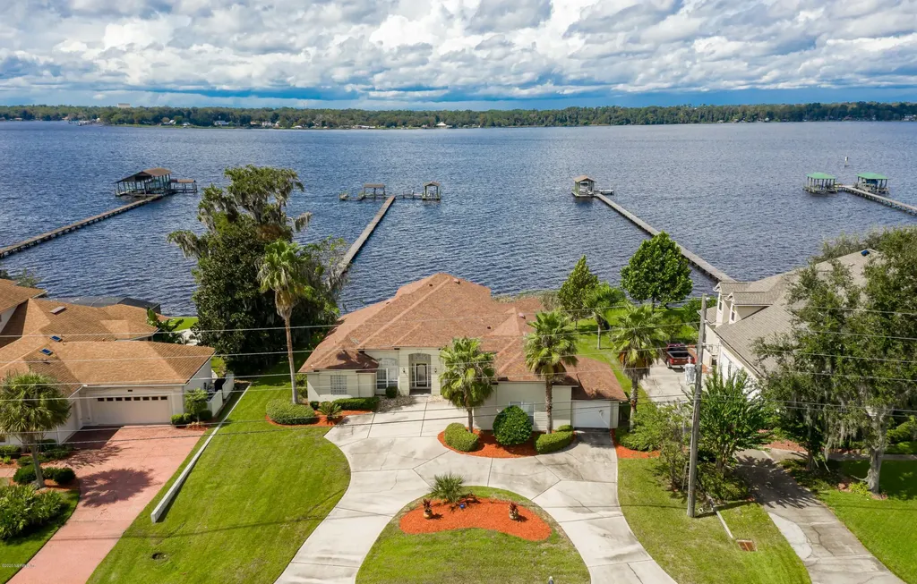 2323 Lakeshore Drive N Fleming Island FL 32003