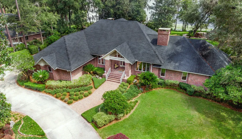 996 NW Scenic Lake Drive Lake City FL 32055