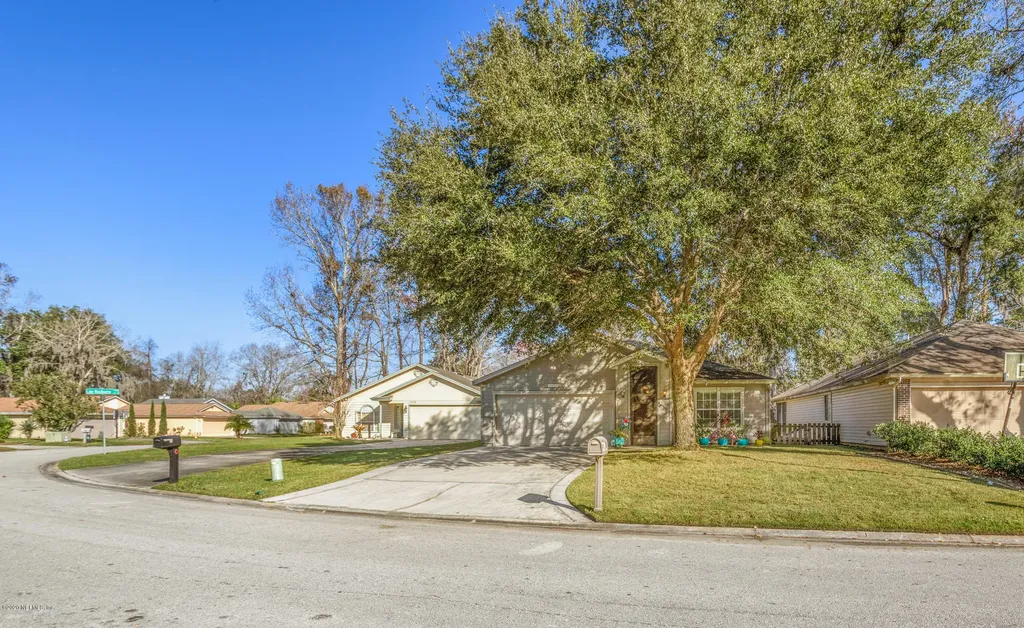 4329 Lake Woodbourne Drive S Jacksonville FL 32217