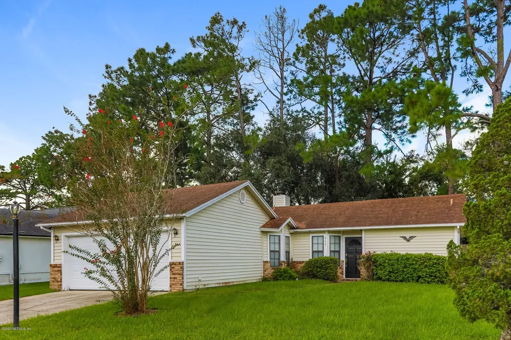 920 Aries Road W Jacksonville FL 32216