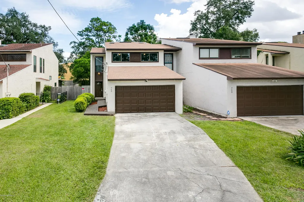 743 Egret Bluff Lane Jacksonville FL 32211