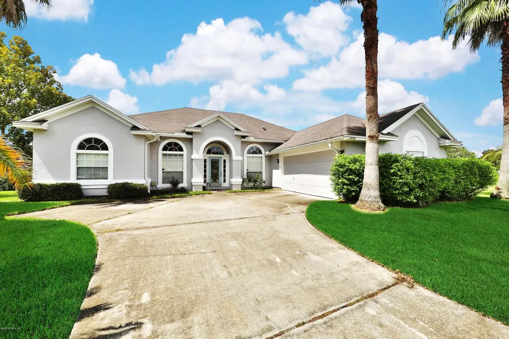 5858 Las Counts Court Jacksonville FL 32222