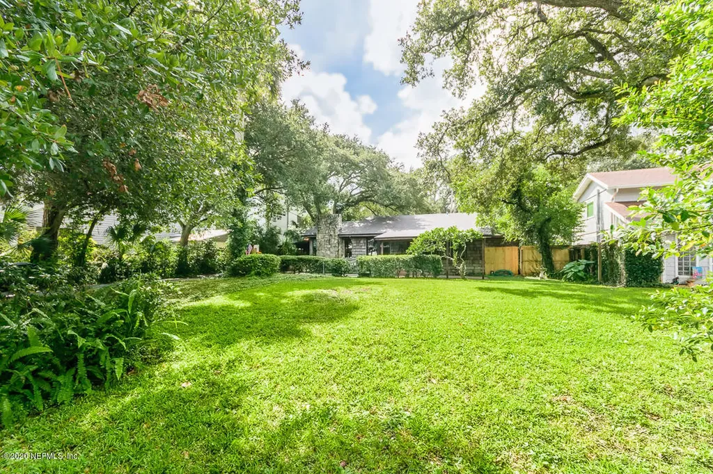 340 2nd Street Atlantic Beach FL 32233
