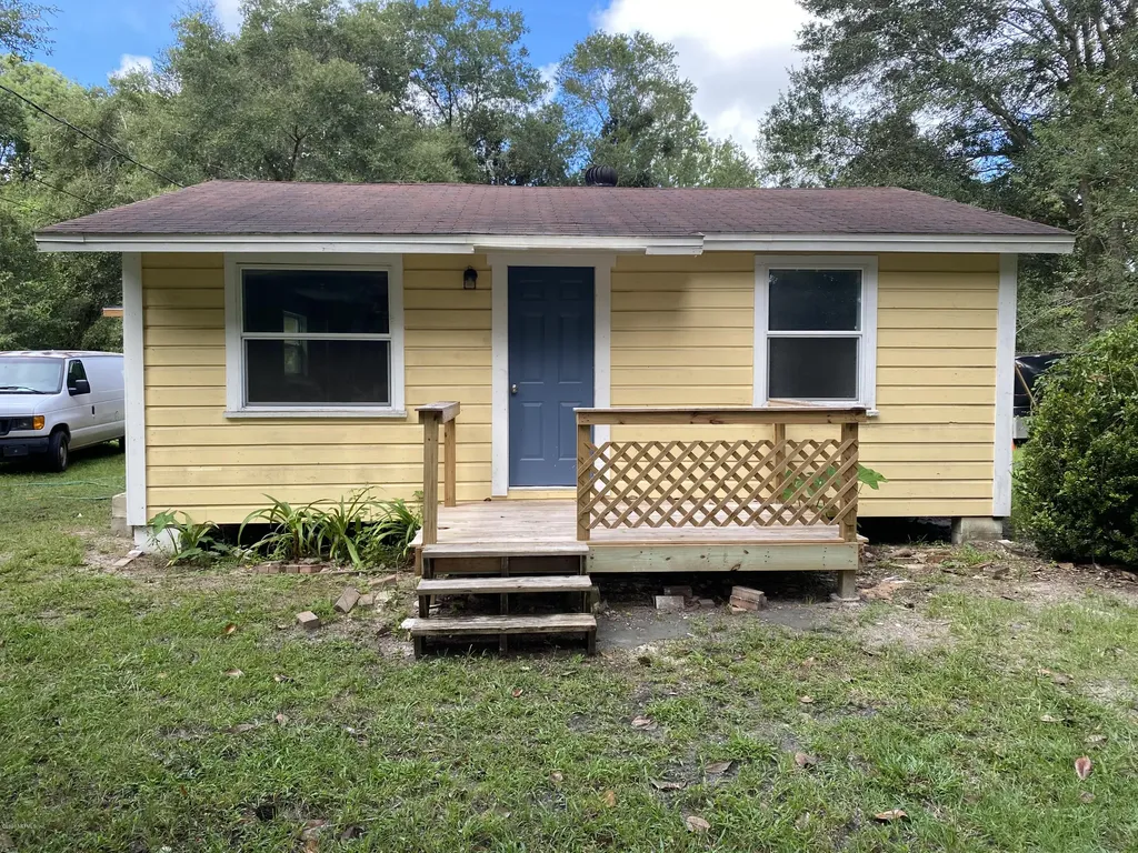 2276 Washington Avenue Green Cove Springs FL 32043