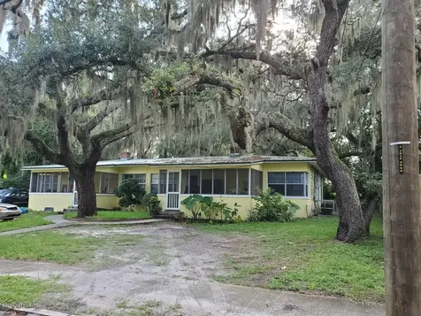 906 S 15th Street Palatka FL 32177