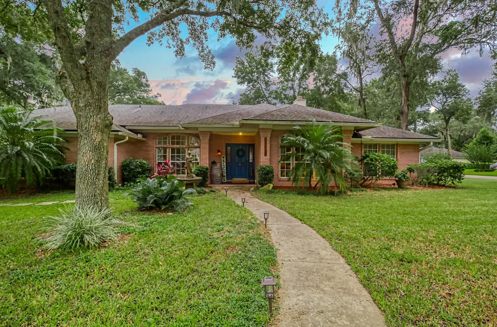 11421 Breakwater Row S Jacksonville FL 32225