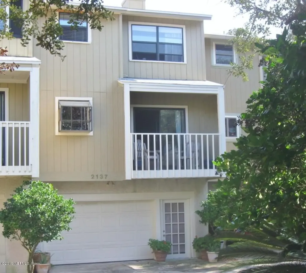 2137 Seminole Road Atlantic Beach FL 32233