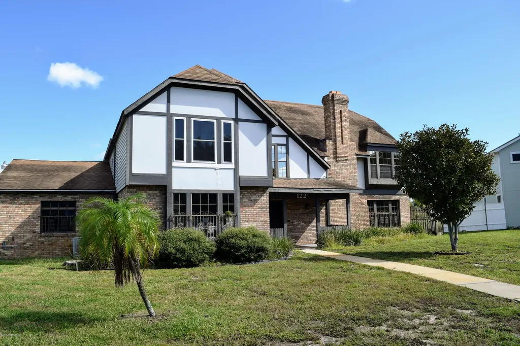122 Springwood Drive Daytona Beach FL 32119