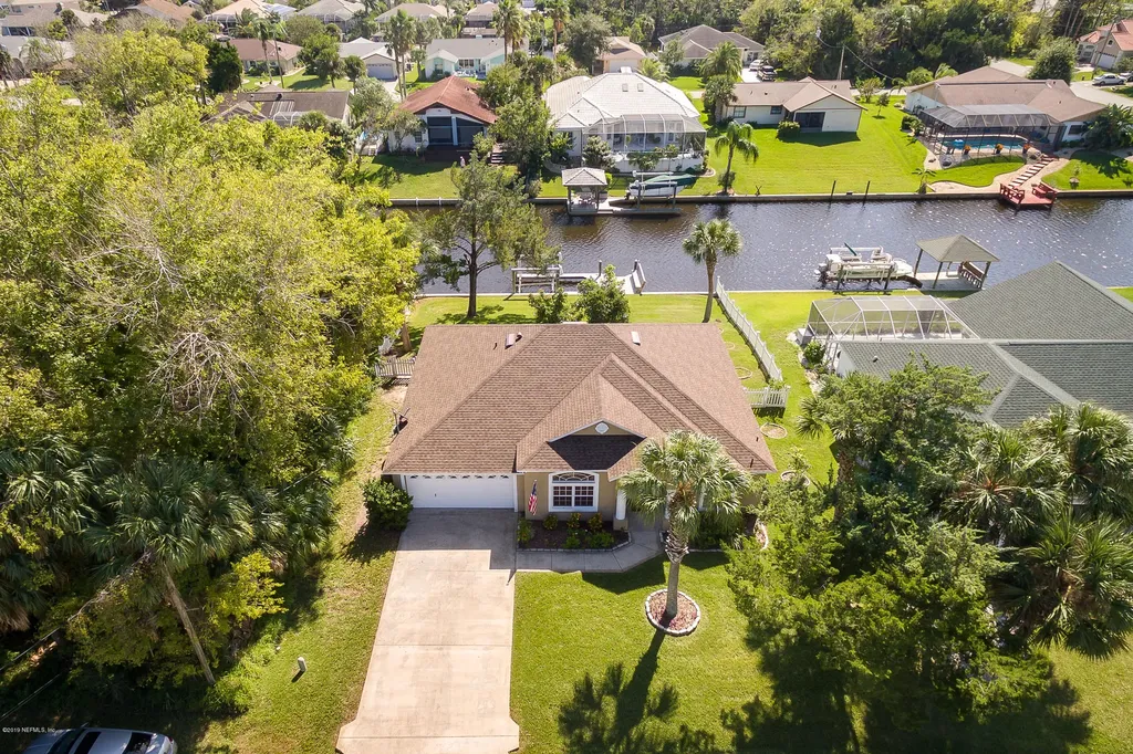 139 Coral Reef Court N Palm Coast FL 32137