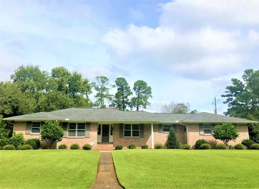 4657 Yacht Club Road Jacksonville FL 32210