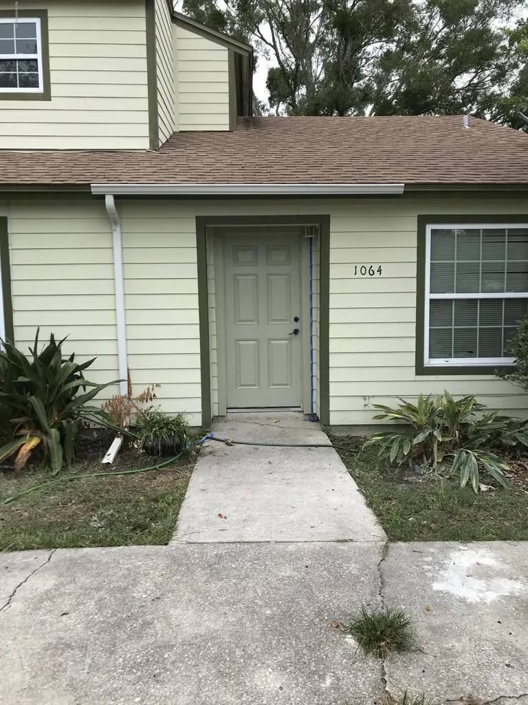 1064 Snug Harbor Court Atlantic Beach FL 32233
