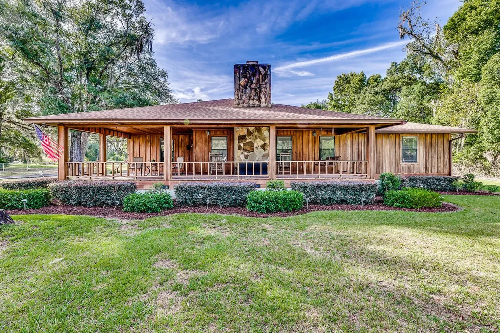 5954 George Hodges Road Macclenny FL 32063