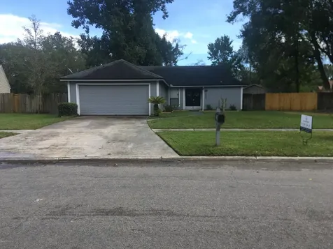 8333 Candlewood Drive W Jacksonville FL 32244