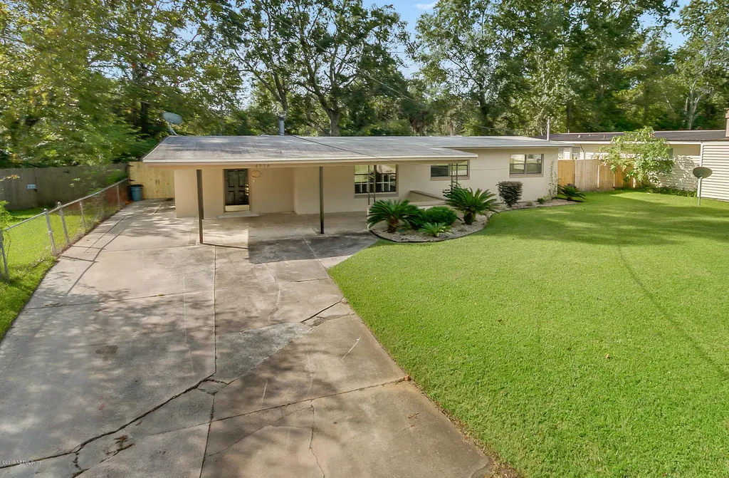 6914 Arques Road Jacksonville FL 32205