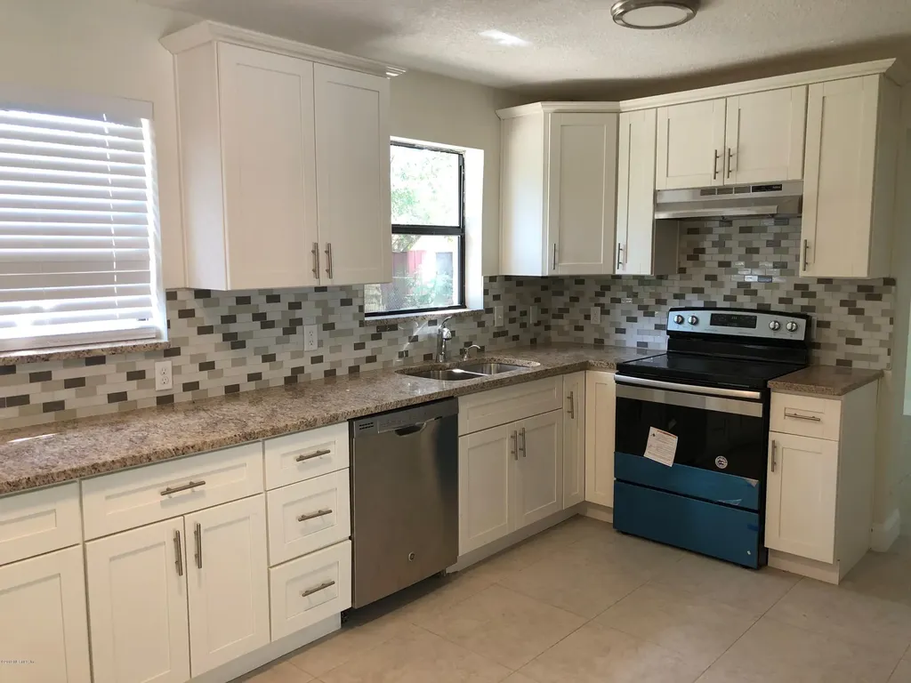 7712 Lazeau Drive Jacksonville FL 32211