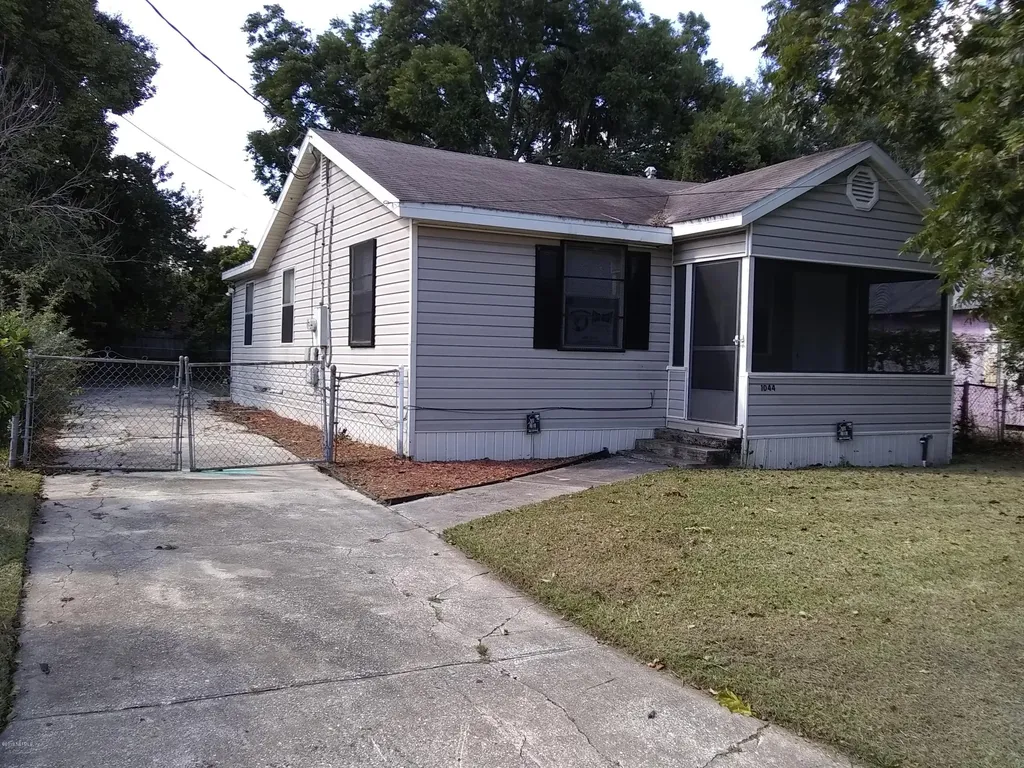 1044 Powhattan Street Jacksonville FL 32209