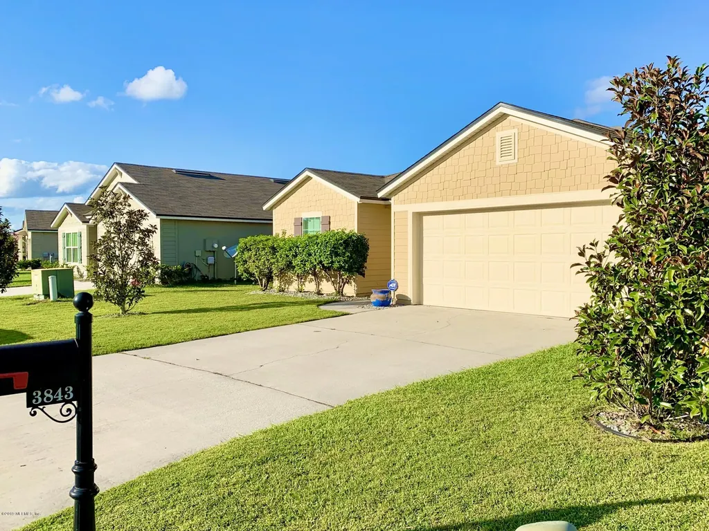 3843 Falcon Crest Drive Green Cove Springs FL 32043