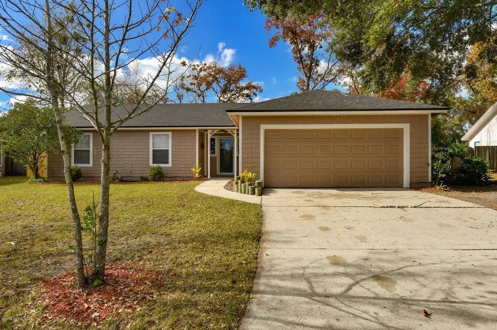 8476 Allwine Court Jacksonville FL 32244