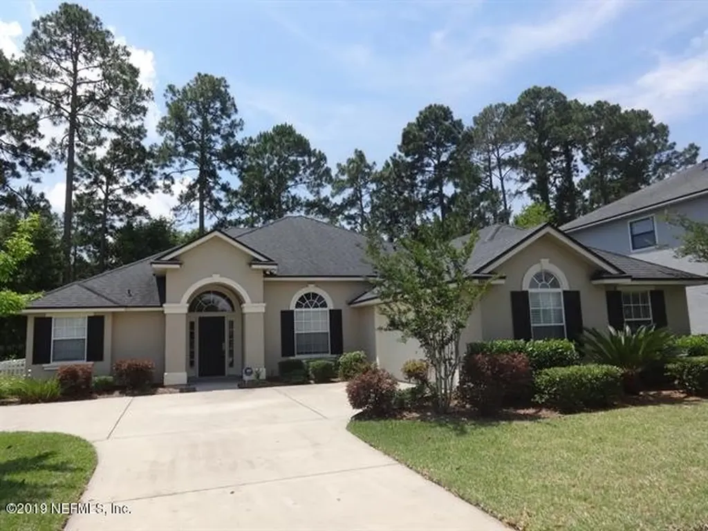 3390 Victoria Lakes Drive N Jacksonville FL 32226