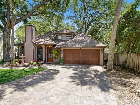 395 Poinsettia Court Atlantic Beach FL 32233