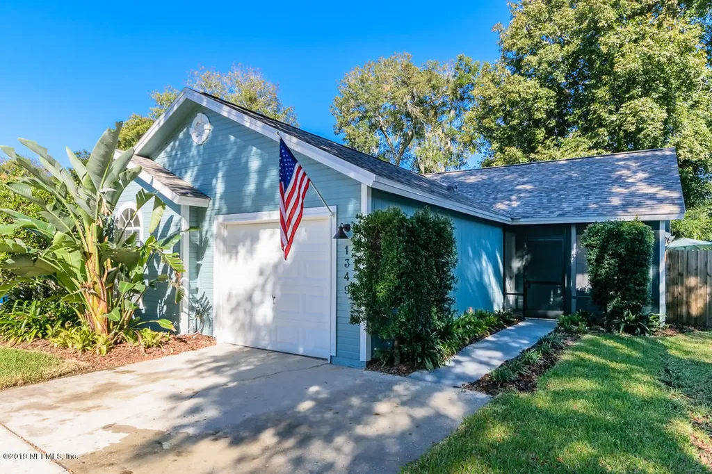1349 Munson Cove Drive Jacksonville FL 32233