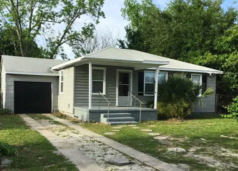 753 Gardenia Lane Jacksonville FL 32208
