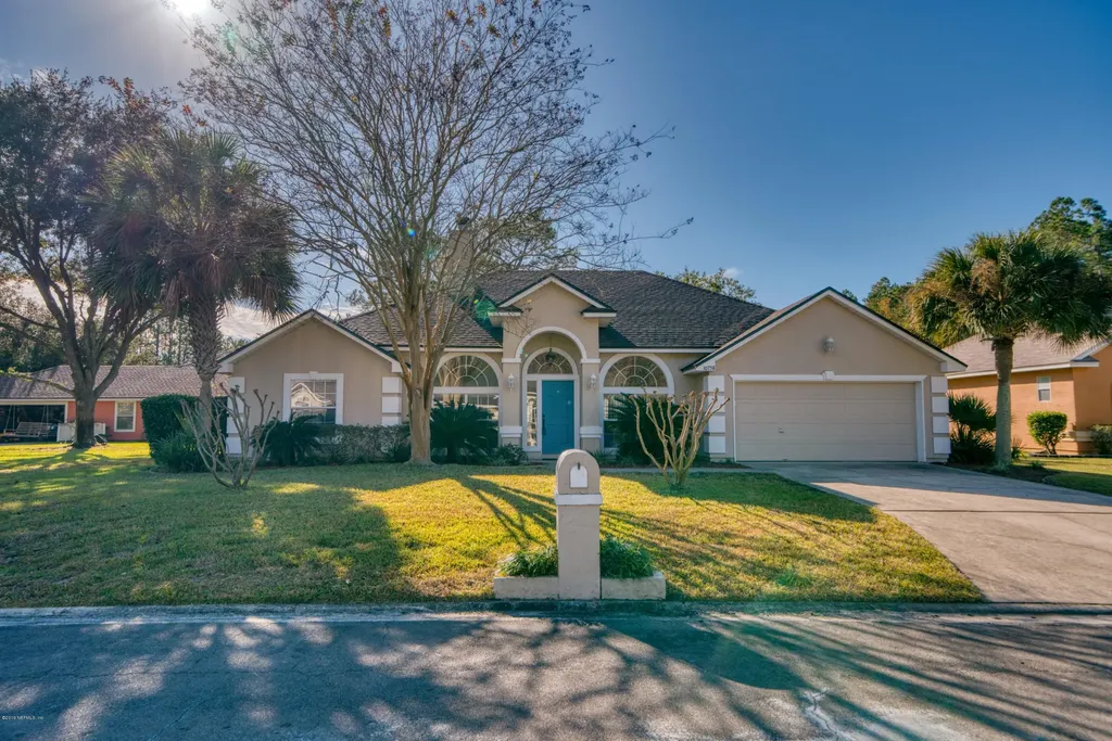 10758 Fall Creek Drive W Jacksonville FL 32222