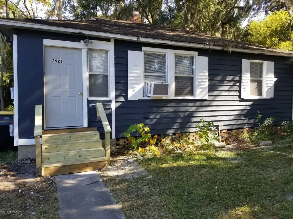 2921 Redmond Avenue Jacksonville FL 32207