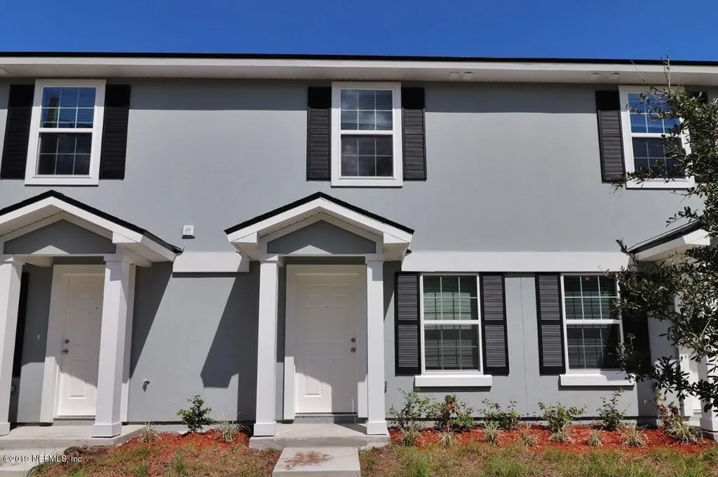 8454 Mcgirts Village Lane Jacksonville FL 32210