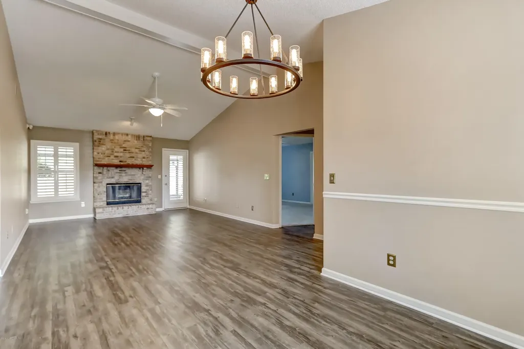 4125 Grenshaw Court Jacksonville FL 32257