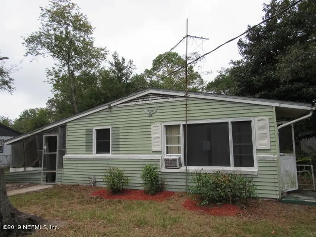 7429 Ridgeway Road N Jacksonville FL 32244